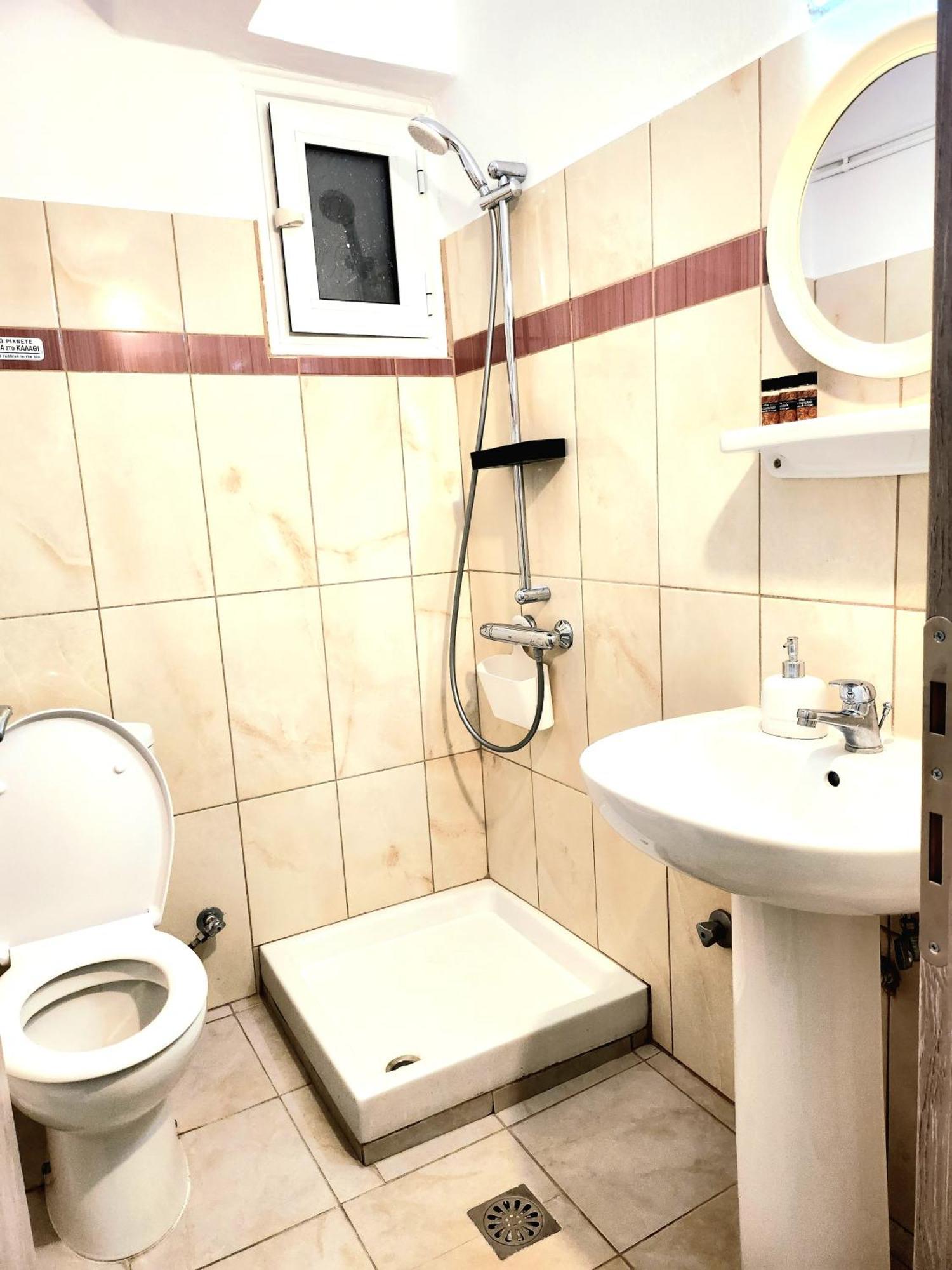 La Familia Apartments Olympiakí Aktí Dış mekan fotoğraf