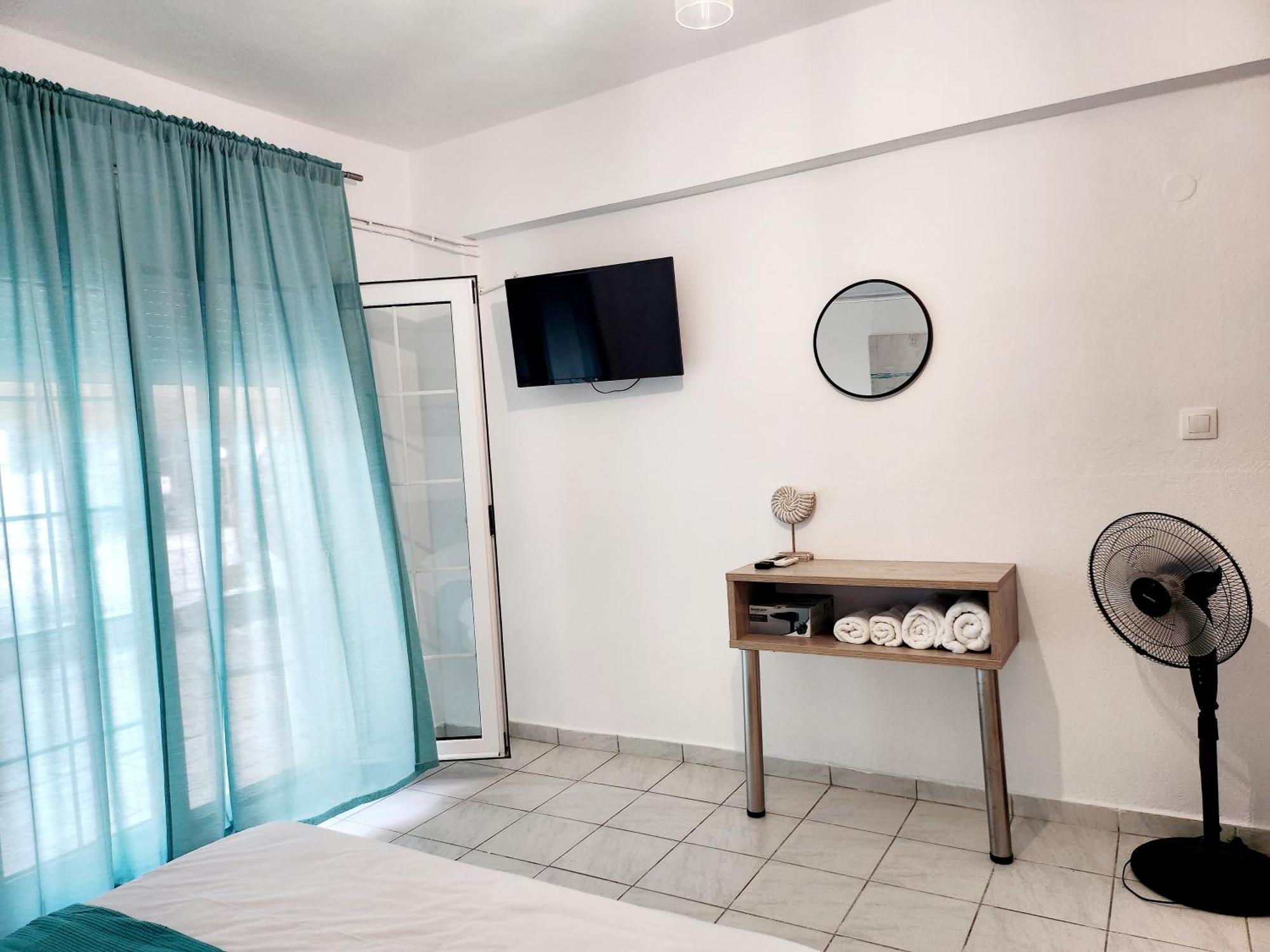 La Familia Apartments Olympiakí Aktí Dış mekan fotoğraf