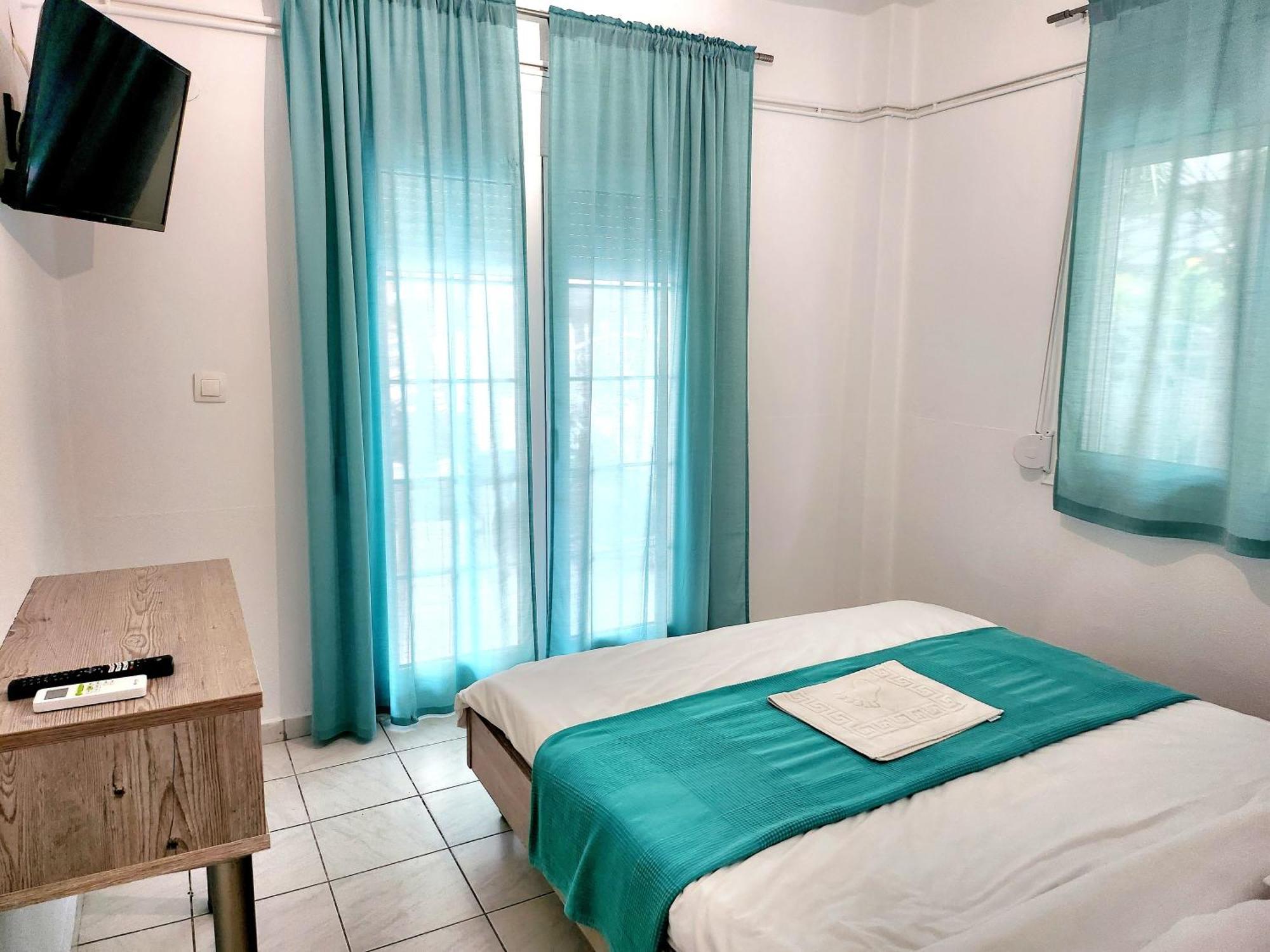 La Familia Apartments Olympiakí Aktí Dış mekan fotoğraf