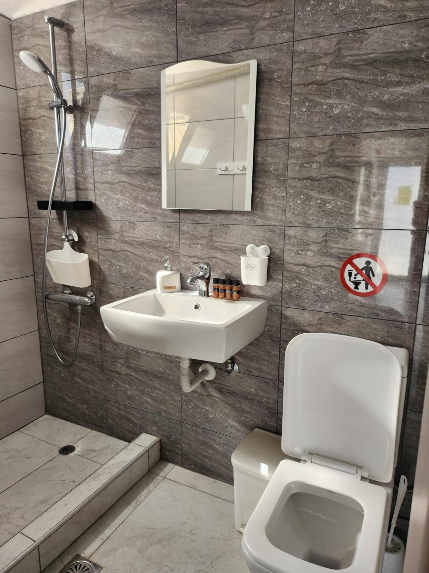 La Familia Apartments Olympiakí Aktí Dış mekan fotoğraf
